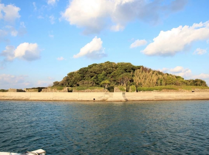 Burials on the island of Yokoshima