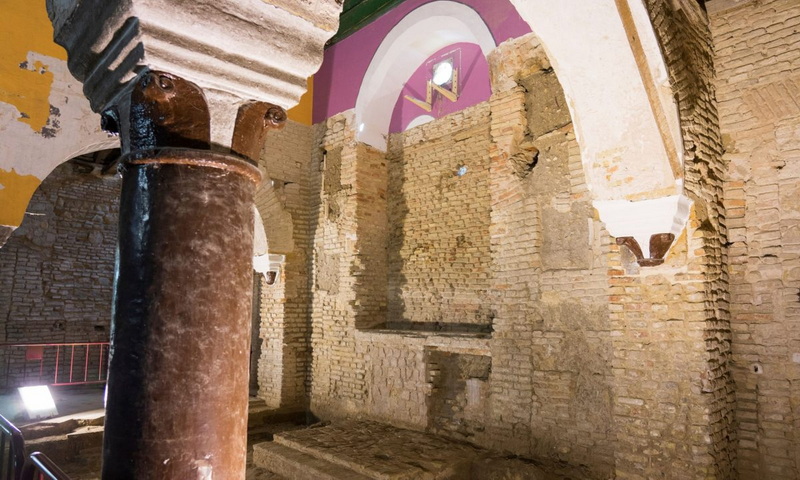 In de Spaanse stad Utrera werden in 2023 de resten gevonden van een synagoge uit de veertiende eeuw. Deze was eerst gebruikt als kerk en later als restaurant en disco (foto Utrera city hall).