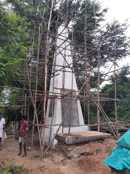 Obelisk november 2020 (foto Sakthi Murugan)