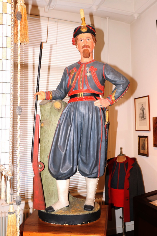 Statue of a decorated zouave in the Zouave Museum in Oudenbosch (Noord-Brabant)
